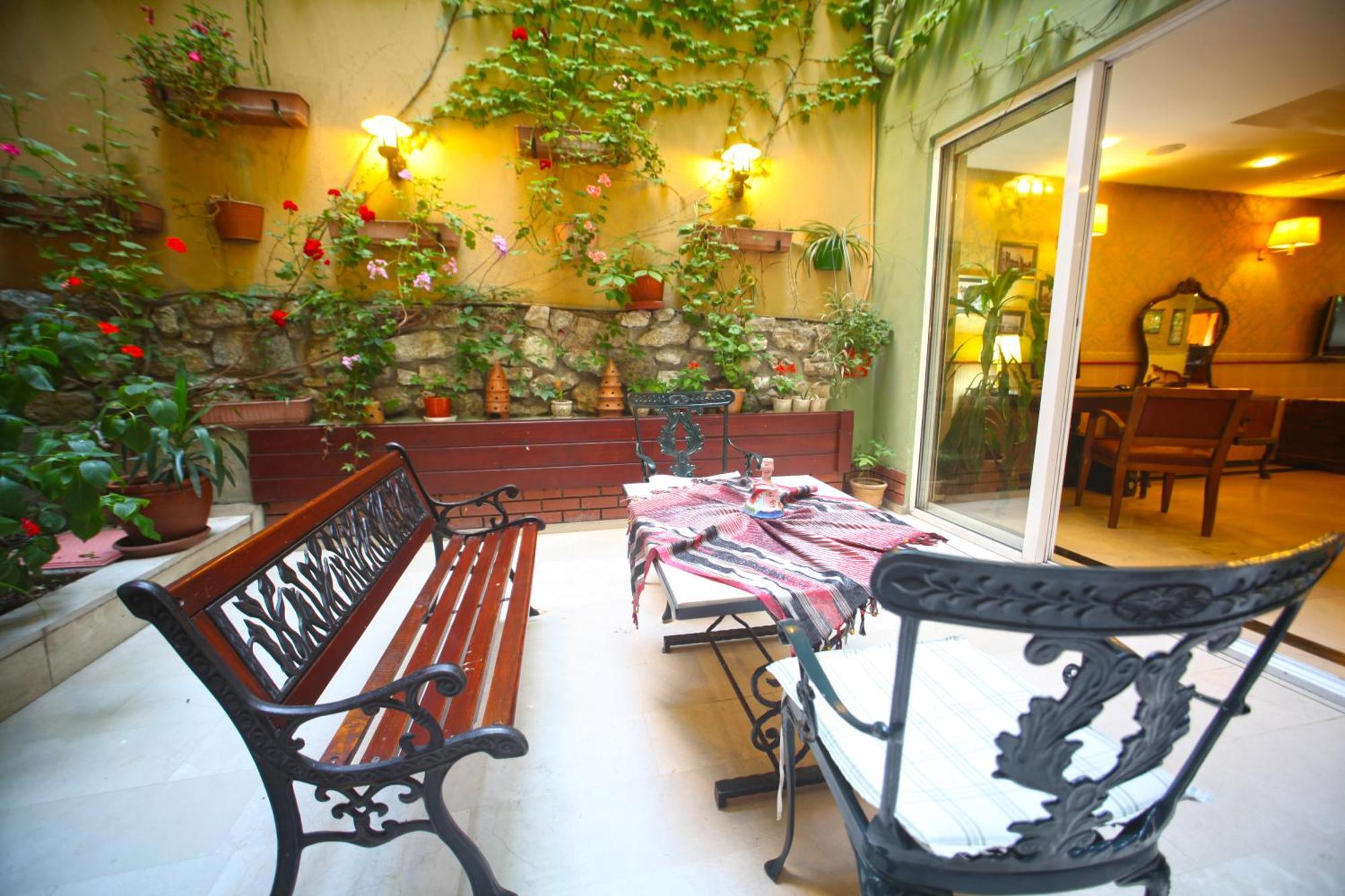 Hotel Erguvan - Special Category Истанбул Екстериор снимка